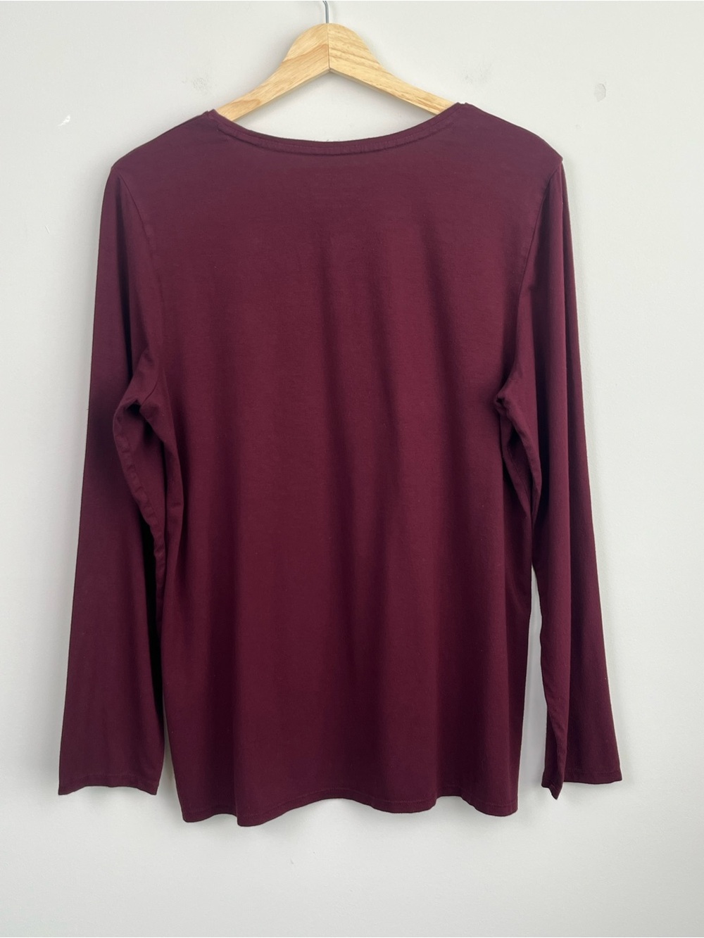 Chico’s The Ultimate Tee burgundy rayon spandex long sleeve t-shirt, large. - Picture 2 of 4